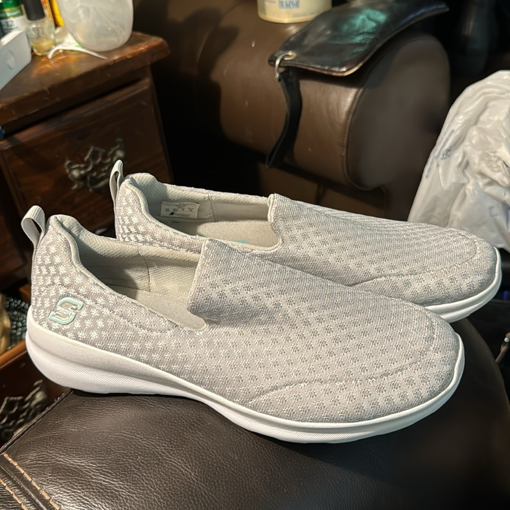 Sketchers S Sport memory foam shoes light gray size 9.5 9-1/2 - Picture 4 of 14